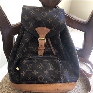 Louis Vuitton Montsouris PM